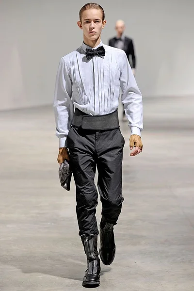 Look 33